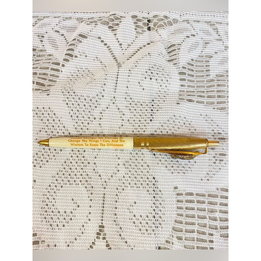 Everglide Vintage Ballpoint Pen Features Praying Hands & Serenity Prayer Quote